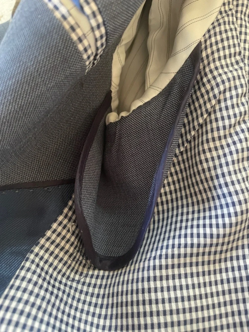 Banana Republic Men's Navy Blue Two-Button Lightweight Handsome Blazer